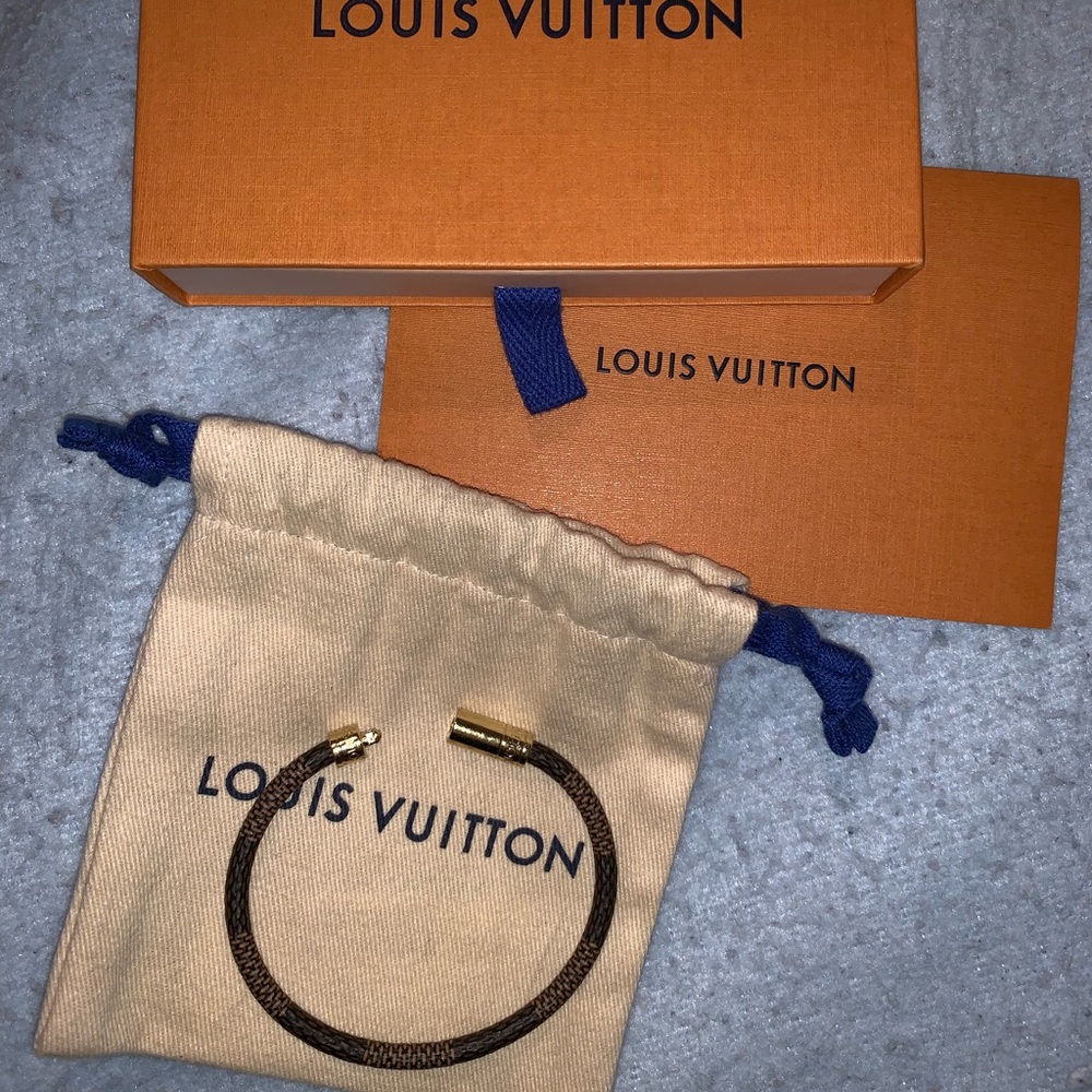 Louis Vuitton keep it damier unisex